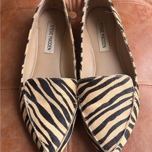 Steve Madden Zebra-Pattern Pointed Toe Flats - Tan & Black